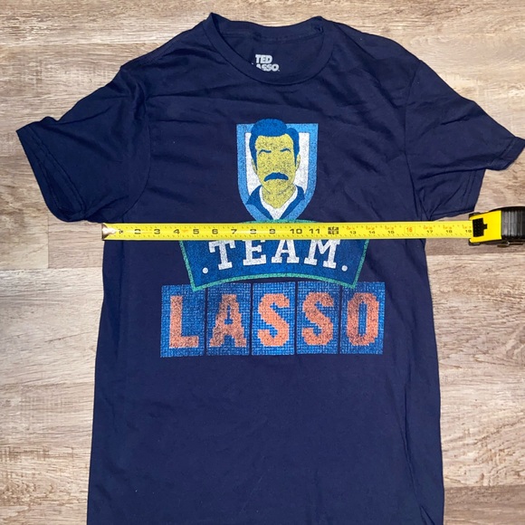 Ted Lasso Team Lasso Men’s Navy T-Shirt size S (V) - Picture 5 of 5